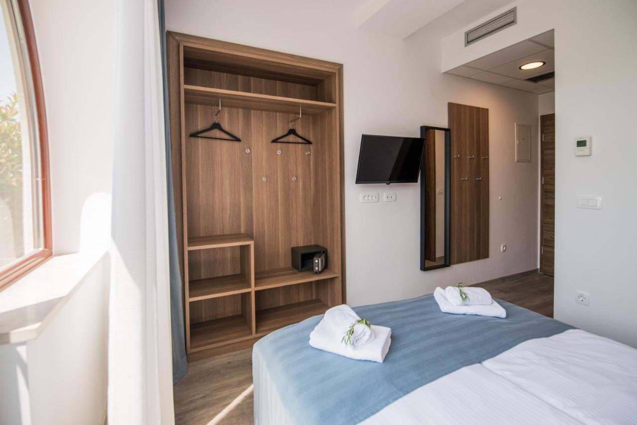 Pod Vrbo Bed & Breakfast *